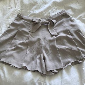 Aritzia * Sunday best shorts (size 6)